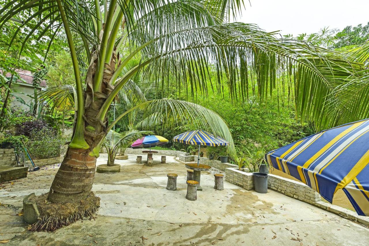 Oyo 90642 Twin Mutiara Chalet & Homestay Jeli Buitenkant foto