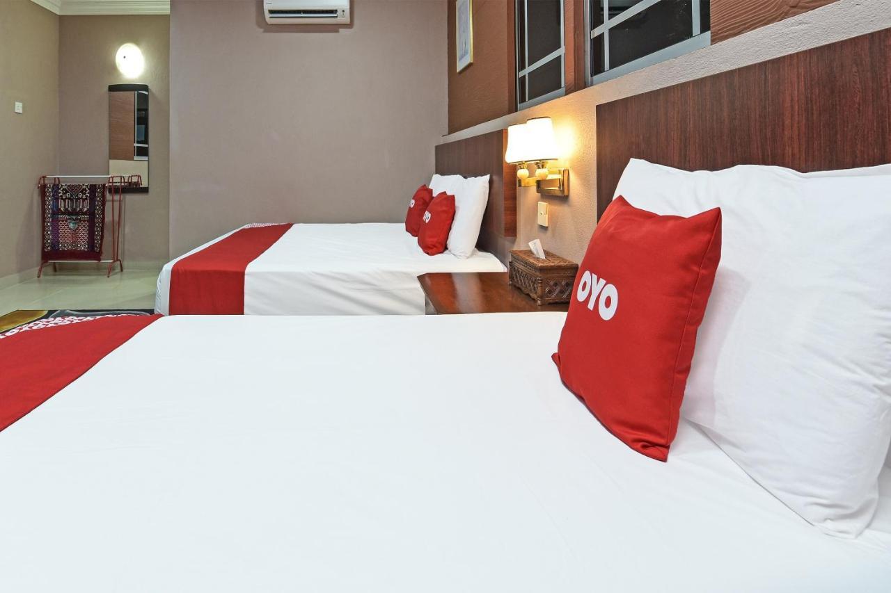 Oyo 90642 Twin Mutiara Chalet & Homestay Jeli Buitenkant foto