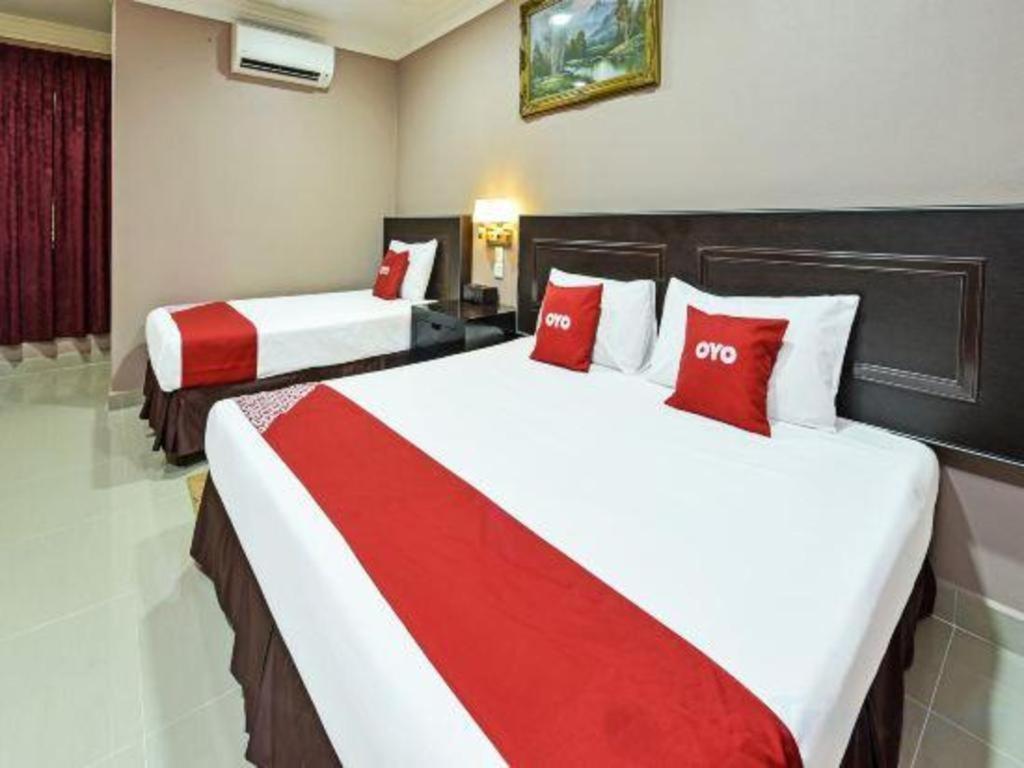 Oyo 90642 Twin Mutiara Chalet & Homestay Jeli Buitenkant foto