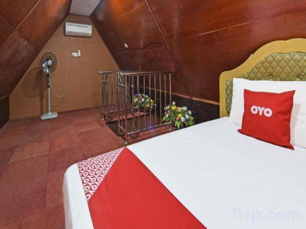 Oyo 90642 Twin Mutiara Chalet & Homestay Jeli Buitenkant foto